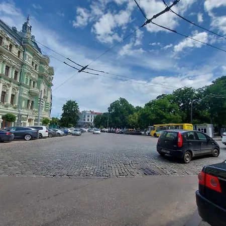 Apartment Sadova Lux