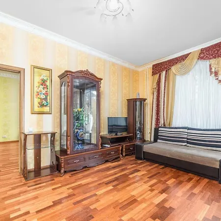 Sadova Lux Odesa